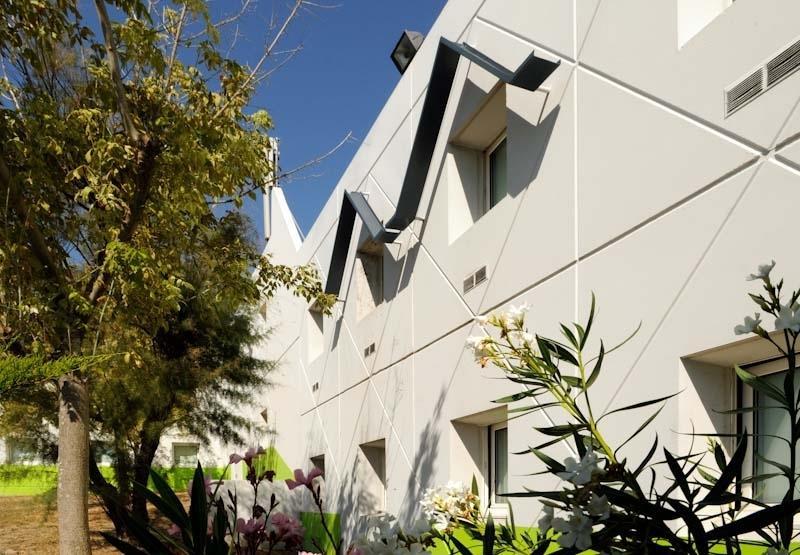 Lemon Hotel Dreux Chartres Exterior photo